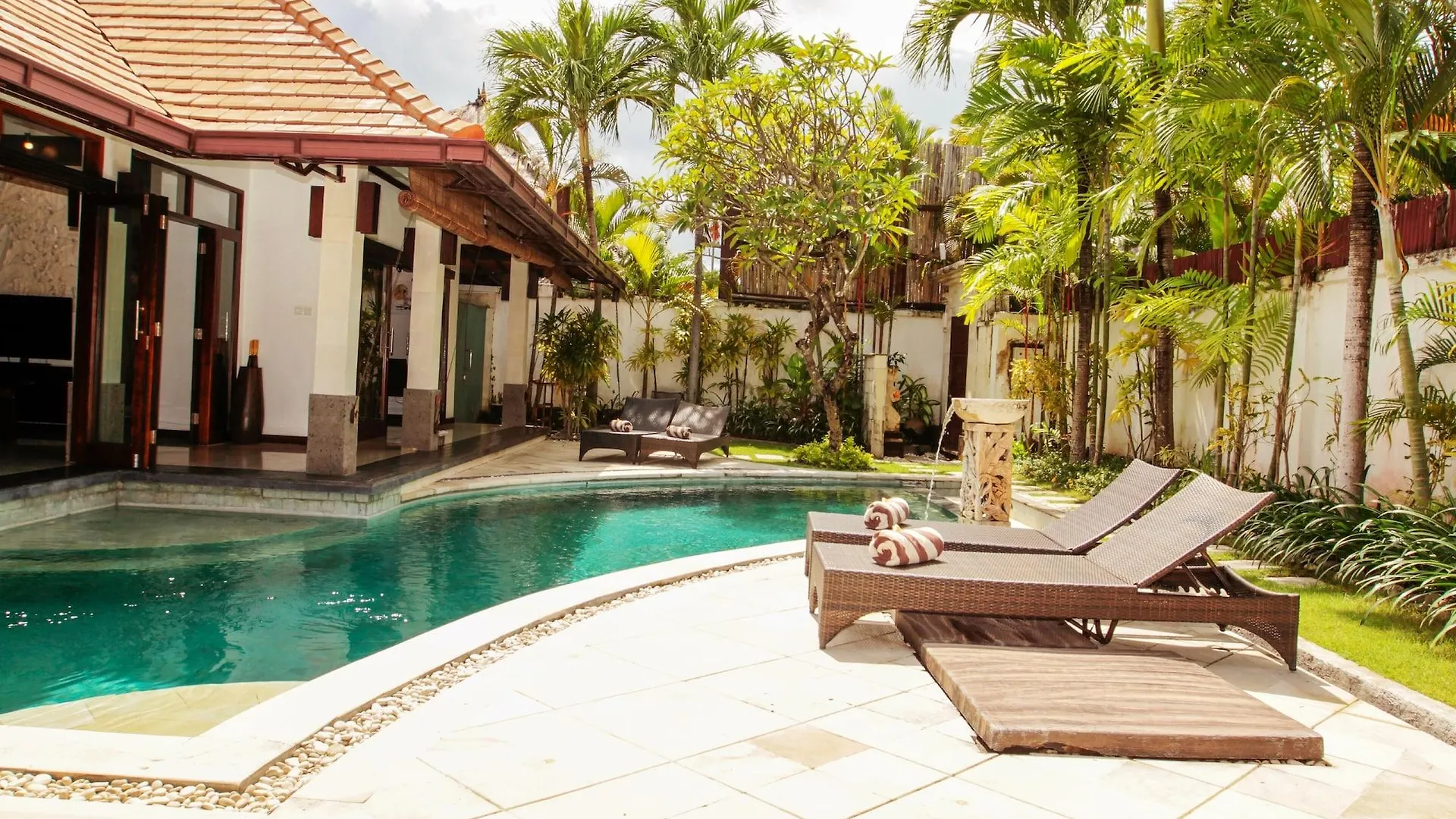 Maya Sayang Bali Villa Seminyak  4*, Seminyak (Bali) Indonesia