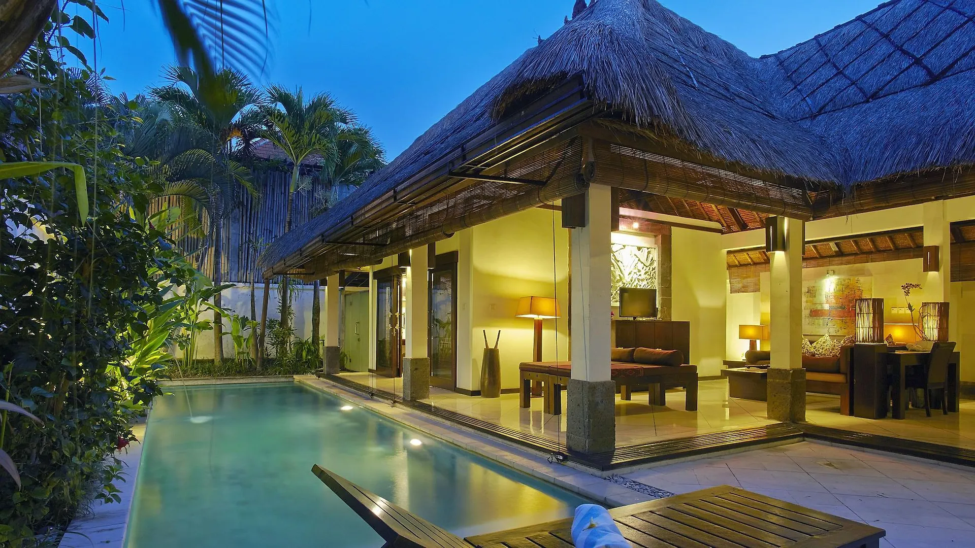 Hotel Maya Sayang Bali Villa Seminyak