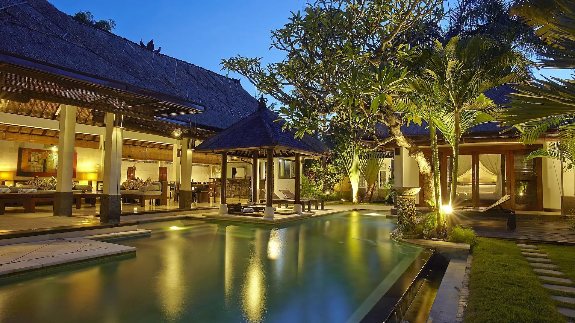 Отель Maya Sayang Bali Villa Семиньяк
