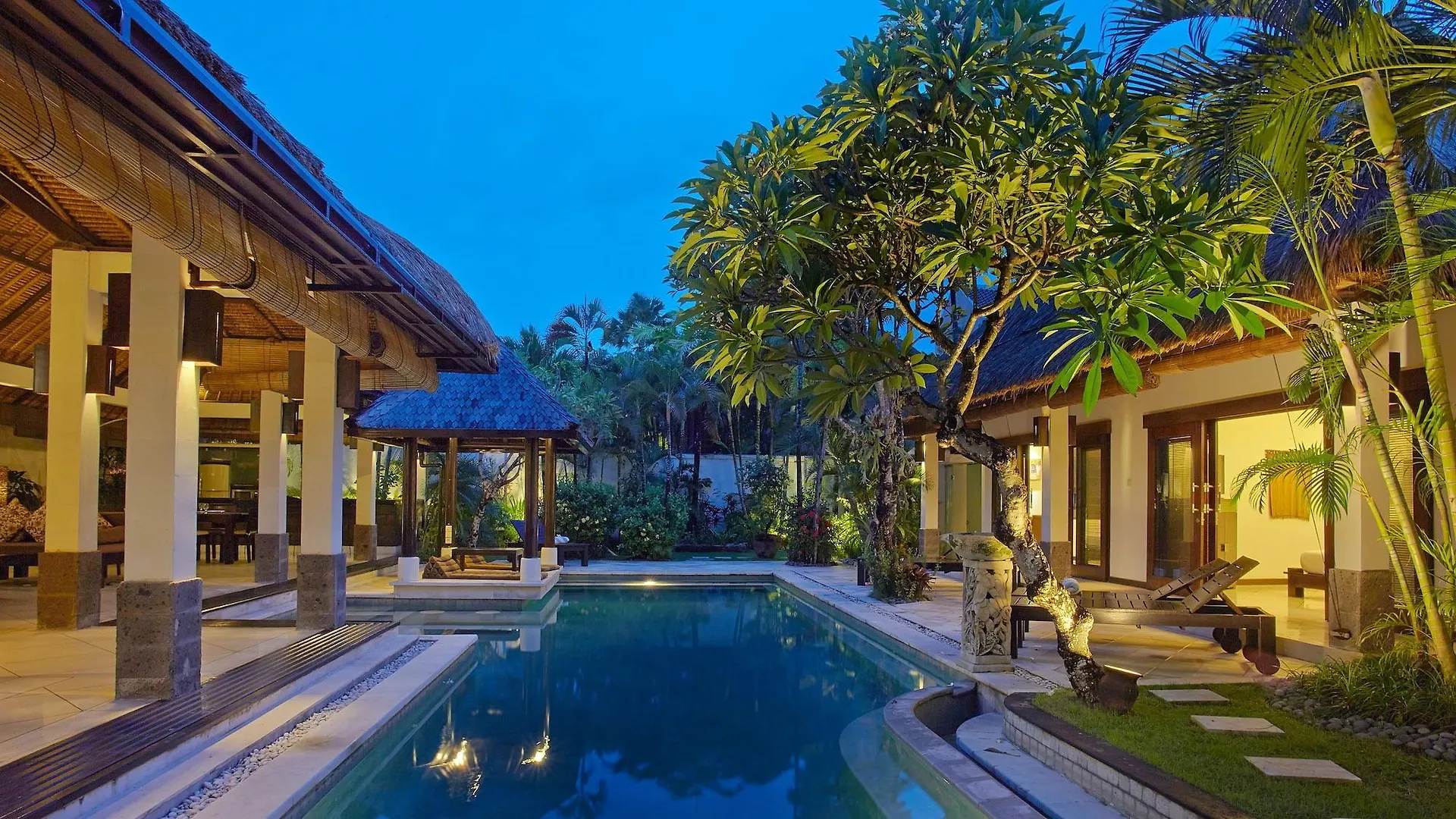 **** Отель Maya Sayang Bali Villa Семиньяк Индонезия