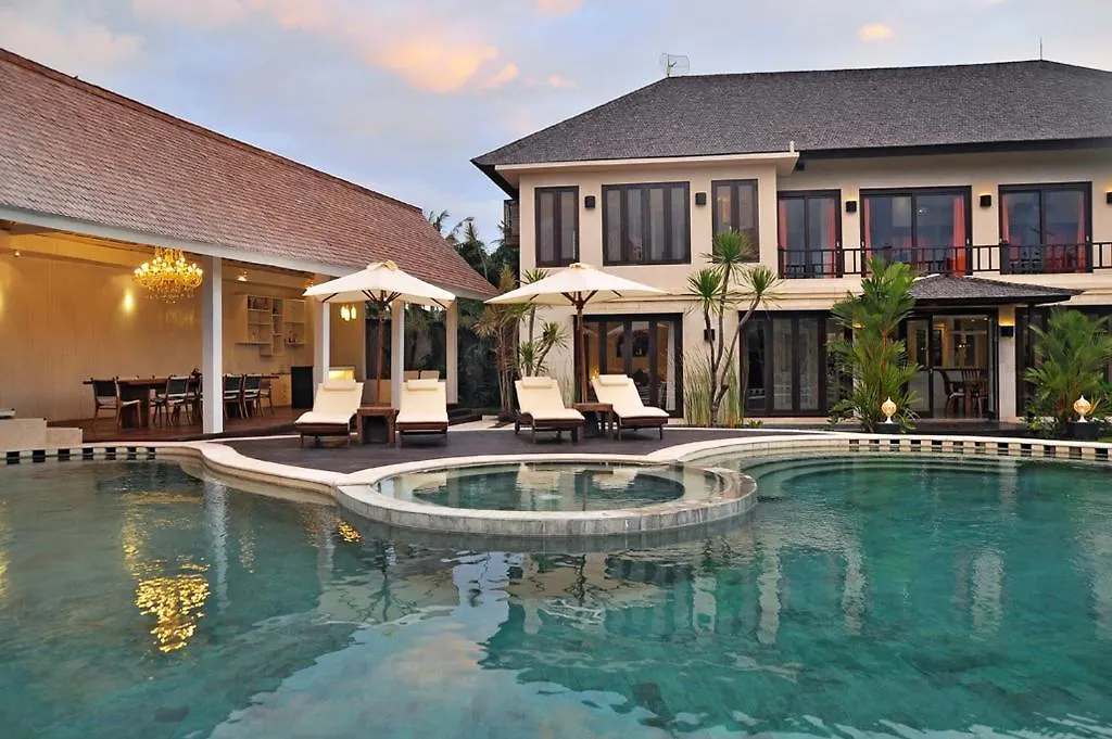Maya Sayang Bali Villa Семиньяк 4*,